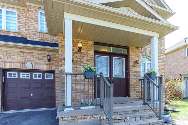 11 Nina Pl, House detached with 4 bedrooms, 4 bathrooms and 6 parking in Brampton ON | Image 34