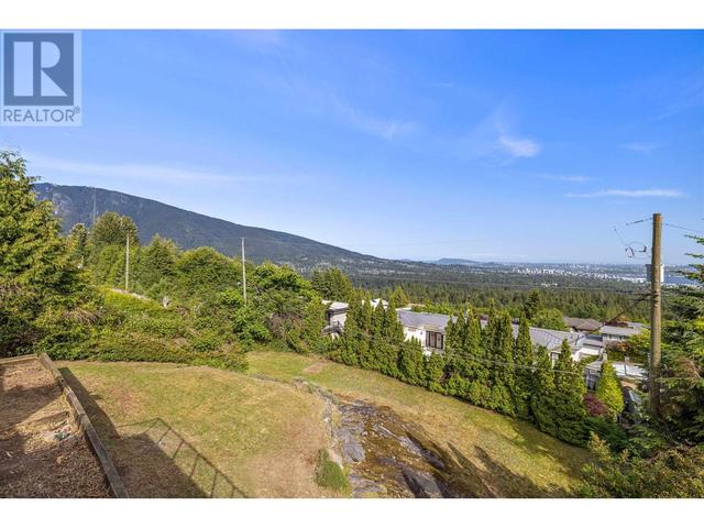 1031 Millstream Rd, House detached with 4 bedrooms, 3 bathrooms and 4 parking in West Vancouver BC | Image 34