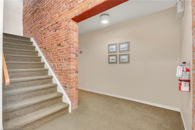 6 - 250 King St E, House attached with 2 bedrooms, 1 bathrooms and 1 parking in Kingston ON | Image 36