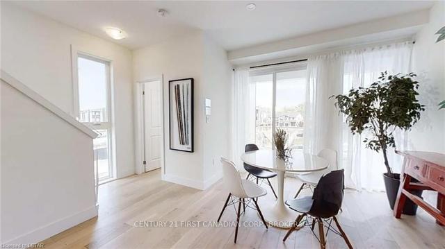 244 Edgevalley Rd, Townhouse with 3 bedrooms, 4 bathrooms and 2 parking in London ON | Image 1
