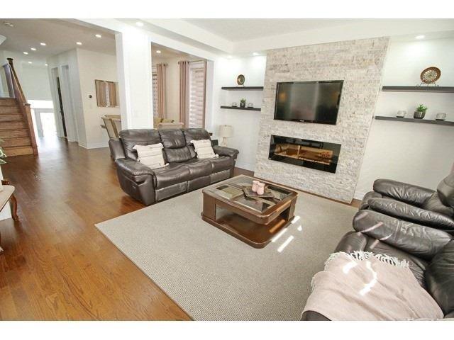 1248 Leger Way, House detached with 4 bedrooms, 4 bathrooms and 4 parking in Milton ON | Image 13