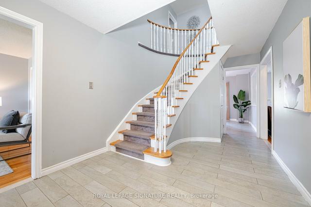 8 Romney Ct, House detached with 4 bedrooms, 4 bathrooms and 6 parking in Brampton ON | Image 8