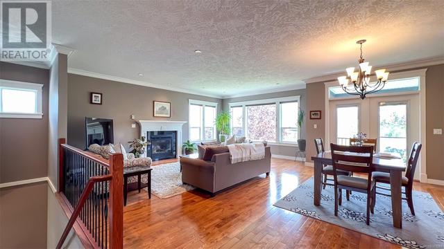 3431 Mary Anne Cres, House detached with 5 bedrooms, 4 bathrooms and 5 parking in Colwood BC | Image 5