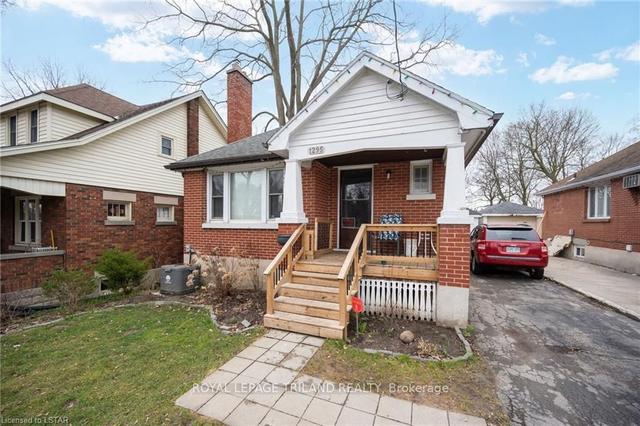 1295 King St, House detached with 2 bedrooms, 2 bathrooms and 5 parking in London ON | Image 23