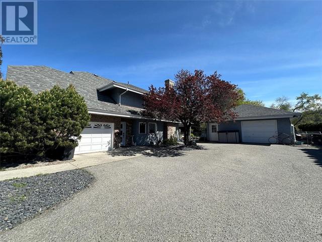 1610 Highland Dr N, House detached with 4 bedrooms, 2 bathrooms and 2 parking in Kelowna BC | Image 14