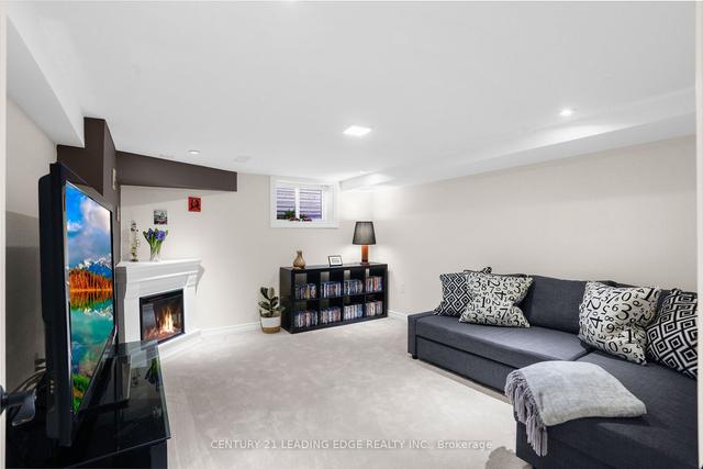 126 Lloyminn Ave, House detached with 3 bedrooms, 3 bathrooms and 3.5 parking in Hamilton ON | Image 25