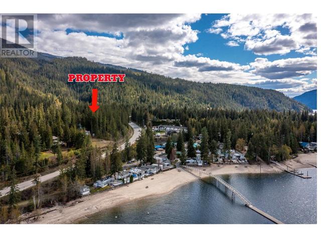9039 Hummingbird Drive, House detached with 2 bedrooms, 2 bathrooms and 6 parking in Columbia Shuswap E BC | Image 2