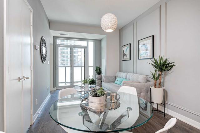 803 - 30 Ordnance St, Condo with 1 bedrooms, 1 bathrooms and 0 parking in Toronto ON | Image 2