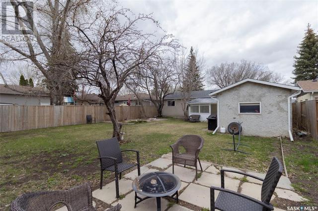 320 Simon Fraser Cres, House detached with 2 bedrooms, 1 bathrooms and null parking in Saskatoon SK | Image 39