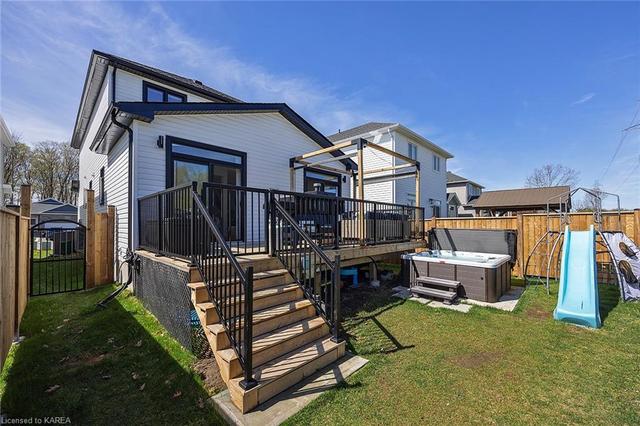1362 Ottawa St, House detached with 4 bedrooms, 3 bathrooms and 3 parking in Kingston ON | Image 39