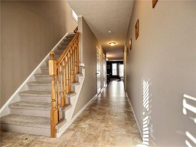 782 Laurelwood Dr, House detached with 4 bedrooms, 2 bathrooms and 1 parking in Waterloo ON | Image 5