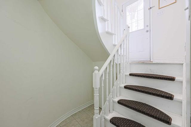 114 Trudelle St, Townhouse with 3 bedrooms, 2 bathrooms and 1 parking in Toronto ON | Image 28