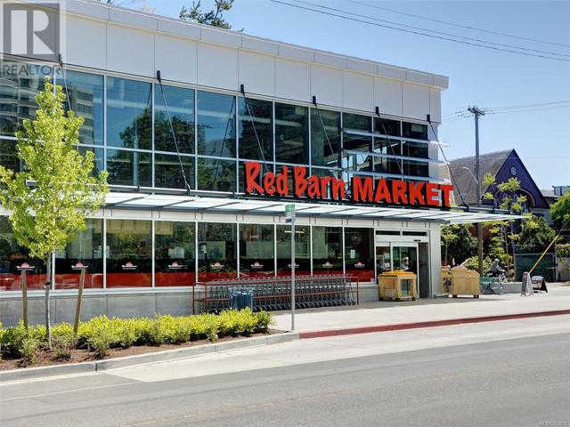 THE NEW RED BARN MARKET IS JUST DOWN THE STREET | Image 47