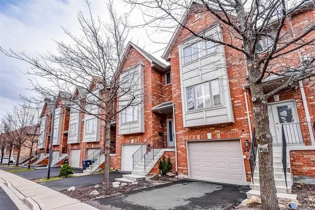 24 - 2370 Britannia Rd W, Townhouse with 3 bedrooms, 3 bathrooms and 2 parking in Mississauga ON | Image 1