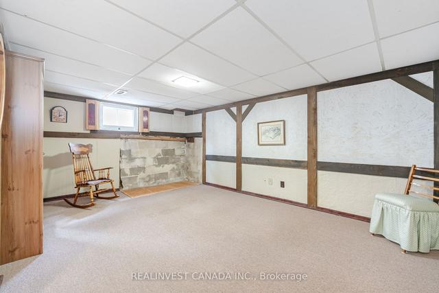 264 Epsom Downs Dr, House detached with 2 bedrooms, 2 bathrooms and 4 parking in Toronto ON | Image 6