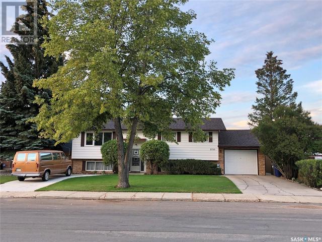 3711 Balfour St, House detached with 4 bedrooms, 3 bathrooms and null parking in Saskatoon SK | Image 1