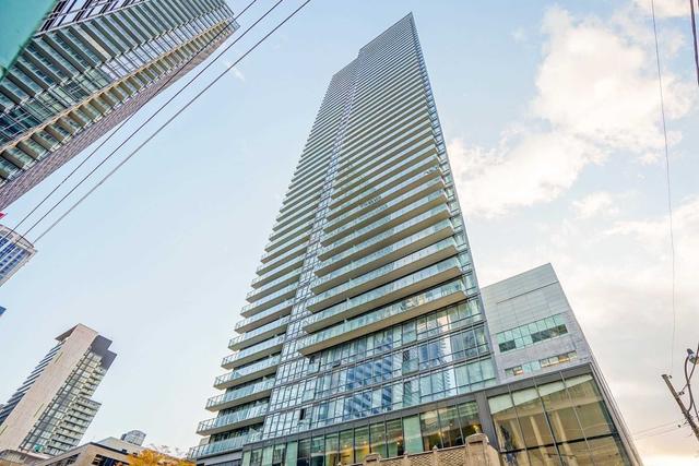 212 - 832 Bay St, Condo with 2 bedrooms, 1 bathrooms and 0 parking in Toronto ON | Image 1