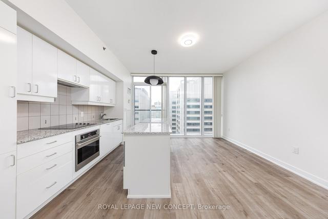 2609 - 426 University Ave, Condo with 1 bedrooms, 1 bathrooms and 0 parking in Toronto ON | Image 8