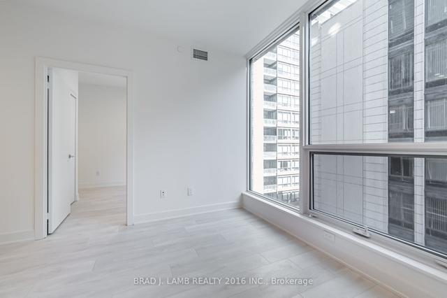 1307 - 15 Mercer St, Condo with 2 bedrooms, 2 bathrooms and 0 parking in Toronto ON | Image 3