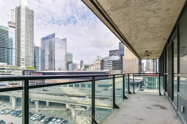 903 - 33 Bay St, Condo with 2 bedrooms, 2 bathrooms and 1 parking in Toronto ON | Image 16