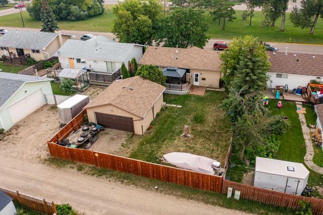 47 Horn Crescent, House detached with 4 bedrooms, 2 bathrooms and 4 parking in Red Deer AB | Image 28