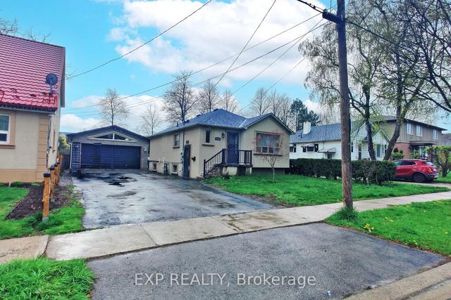 3034 Parkerhill Rd, House detached with 2 bedrooms, 2 bathrooms and 10 parking in Mississauga ON | Image 12