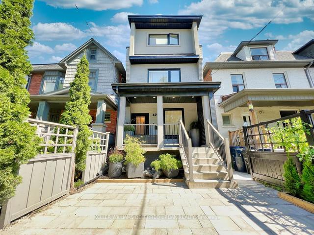 629 Shaw St, House detached with 3 bedrooms, 4 bathrooms and 0 parking in Toronto ON | Image 1