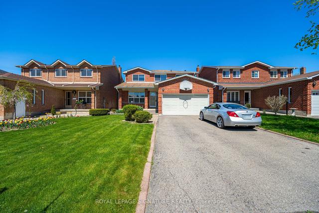 8 Romney Ct, House detached with 4 bedrooms, 4 bathrooms and 6 parking in Brampton ON | Image 12