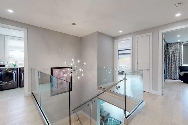 38 Ranwood Dr, House detached with 4 bedrooms, 5 bathrooms and 8 parking in Toronto ON | Image 9