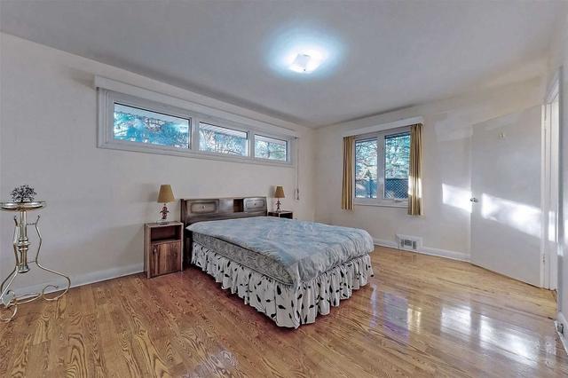 2621 Bayview Ave, House detached with 3 bedrooms, 3 bathrooms and 6 parking in Toronto ON | Image 5