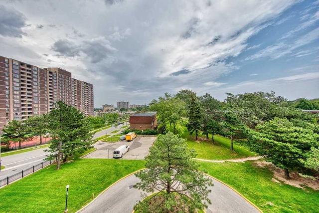 506 - 270 Palmdale Dr, Condo with 3 bedrooms, 2 bathrooms and 1 parking in Toronto ON | Image 19