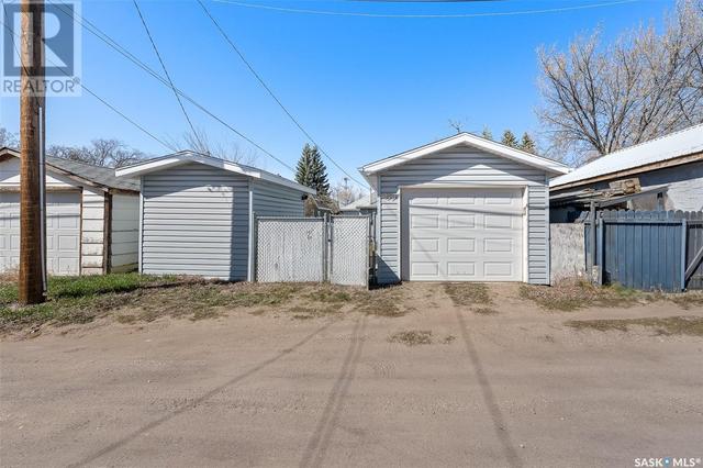 959 Iroquois Street W, House detached with 2 bedrooms, 1 bathrooms and null parking in Moose Jaw SK | Image 31