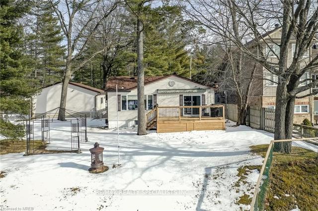 338 Oxbow Park Dr, House detached with 1 bedrooms, 2 bathrooms and 10 parking in Wasaga Beach ON | Image 12