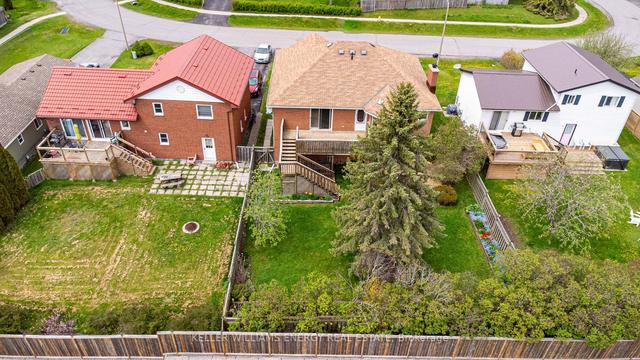 7 Harbourview Cres, House detached with 4 bedrooms, 3 bathrooms and 6 parking in Prince Edward County ON | Image 29
