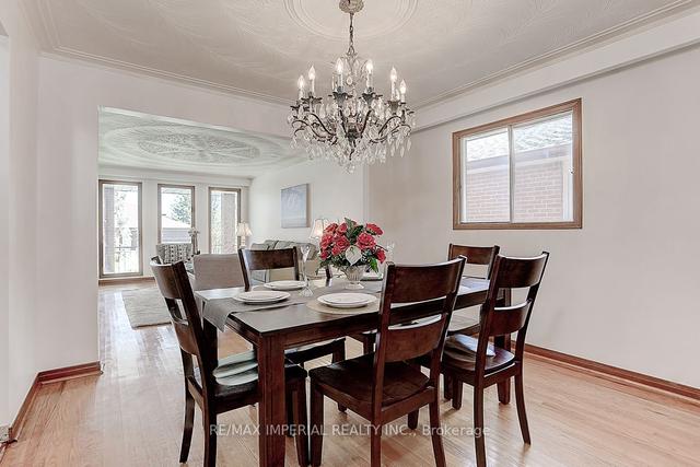 6 Crayford Dr, House detached with 4 bedrooms, 4 bathrooms and 4 parking in Toronto ON | Image 5