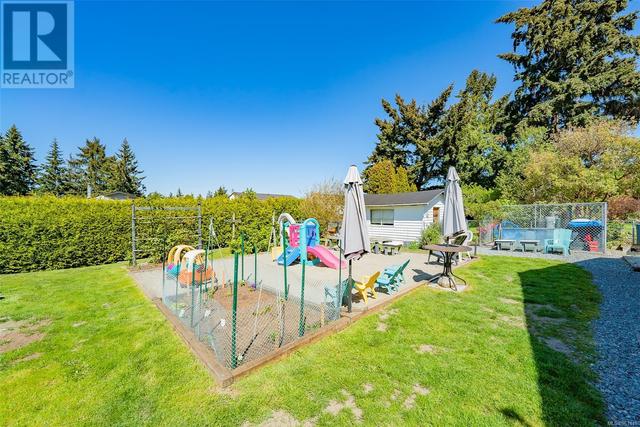 7536 Andrea Cres, House detached with 3 bedrooms, 3 bathrooms and 6 parking in Lantzville BC | Image 63