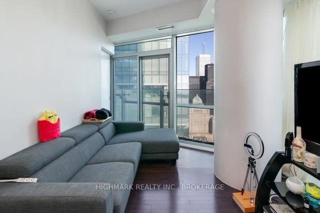 4411 - 14 York St, Condo with 1 bedrooms, 1 bathrooms and 0 parking in Toronto ON | Image 16