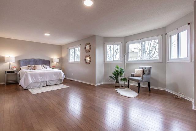 1226 Winterbourne Dr, House detached with 4 bedrooms, 3 bathrooms and 4 parking in Oakville ON | Image 11