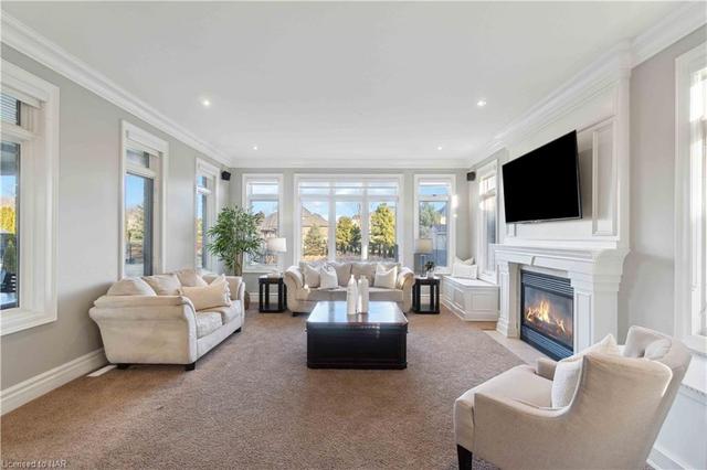 34 Sandalwood Cres, House detached with 4 bedrooms, 3 bathrooms and 7 parking in Niagara on the Lake ON | Image 23