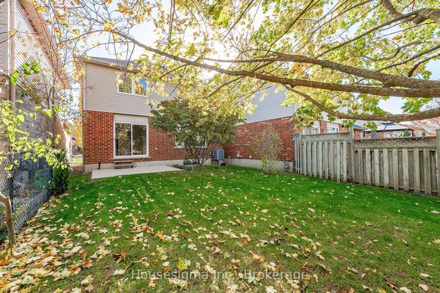 47 Marsh Cres, House detached with 3 bedrooms, 2 bathrooms and 6 parking in Guelph ON | Image 22