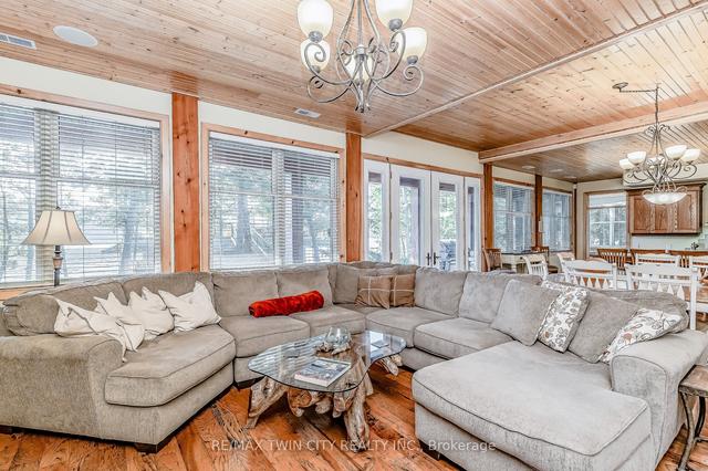 1347 Rosseau Rd, House detached with 5 bedrooms, 4 bathrooms and 5 parking in Muskoka Lakes ON | Image 8