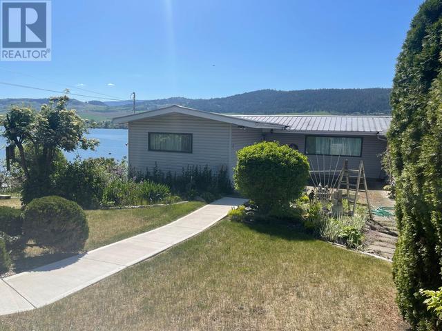 7488 Old Stamp Mill Rd, House detached with 2 bedrooms, 2 bathrooms and 5 parking in Vernon BC | Image 3