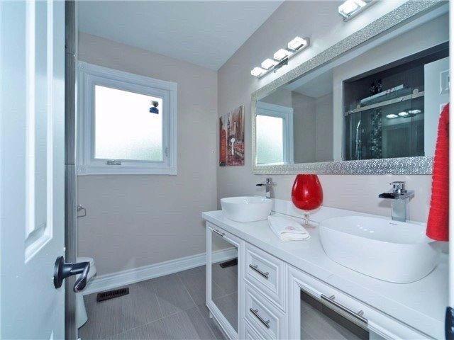 1125 Meadowlane Cres N, House detached with 3 bedrooms, 3 bathrooms and 2 parking in Pickering ON | Image 13
