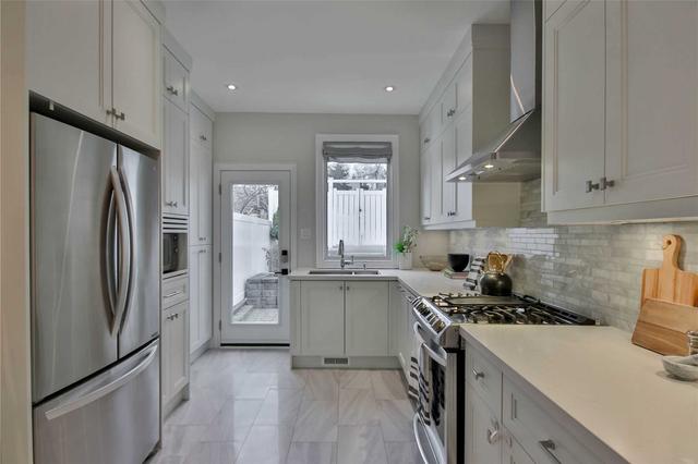 180 Withrow Ave, House semidetached with 3 bedrooms, 2 bathrooms and 2 parking in Toronto ON | Image 4
