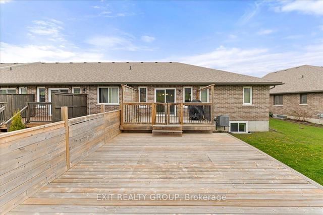 49 Aspen Dr, House attached with 2 bedrooms, 3 bathrooms and 6 parking in Quinte West ON | Image 32