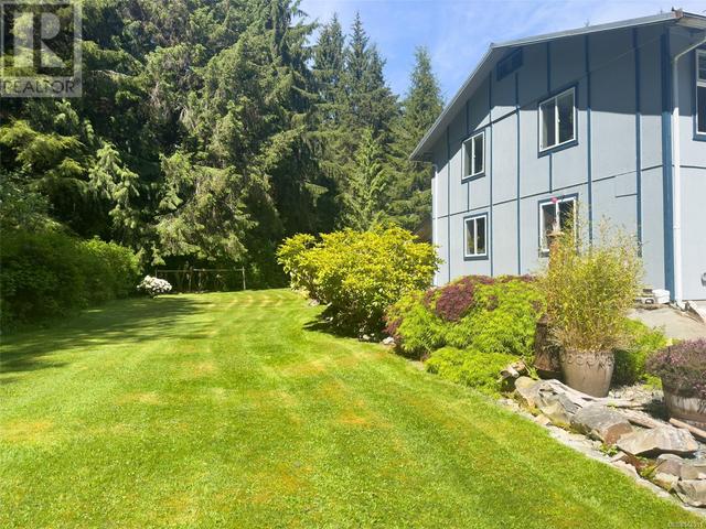 105 Springhill Rd, House detached with 4 bedrooms, 3 bathrooms and 5 parking in Mount Waddington D BC | Image 69
