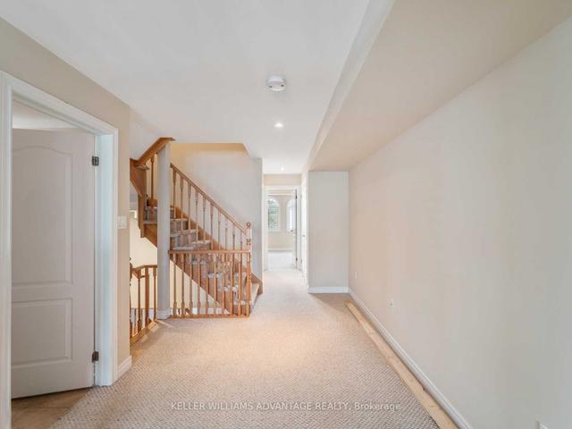 86 Woodbine Ave, House attached with 3 bedrooms, 3 bathrooms and 2 parking in Toronto ON | Image 5