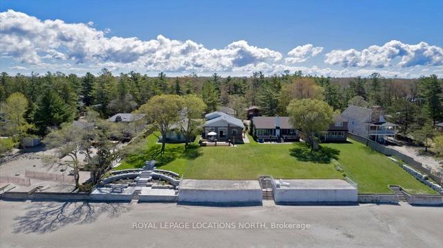 136 Shore Ln, House detached with 5 bedrooms, 4 bathrooms and 5 parking in Wasaga Beach ON | Image 19