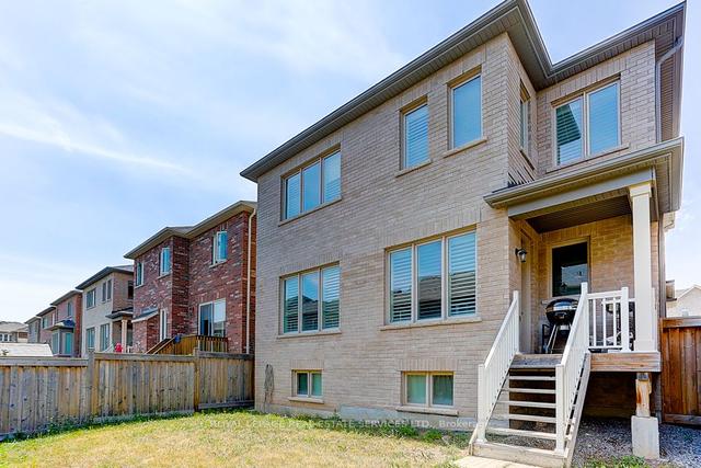 330 Wisteria Way, House detached with 4 bedrooms, 4 bathrooms and 4 parking in Oakville ON | Image 31