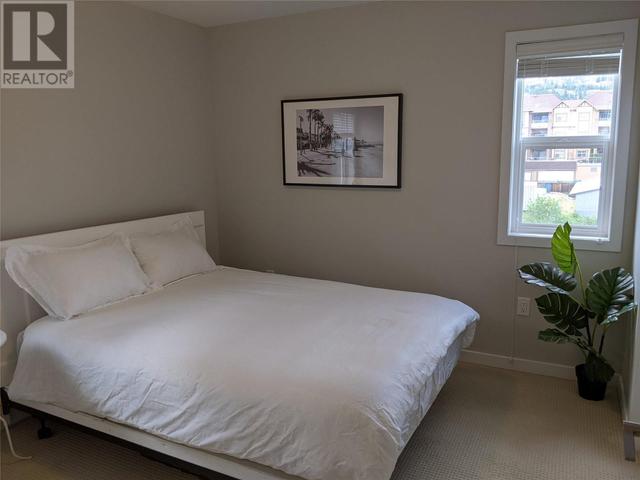 13620 Kelly Avenue Unit# 100 & 101, House detached with 4 bedrooms, 3 bathrooms and 4 parking in Summerland BC | Image 12